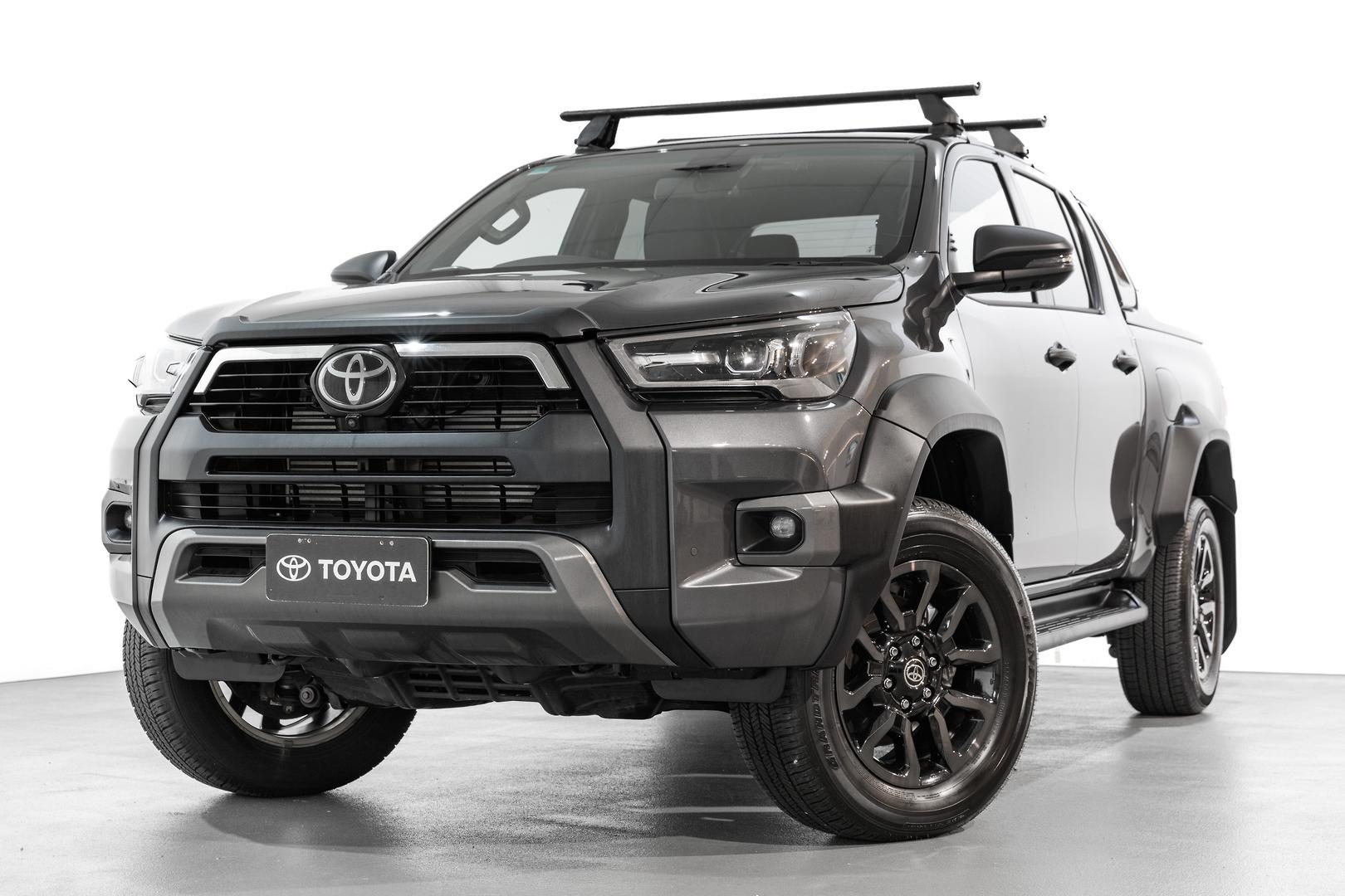 2025 Toyota Hilux Rogue in Silver