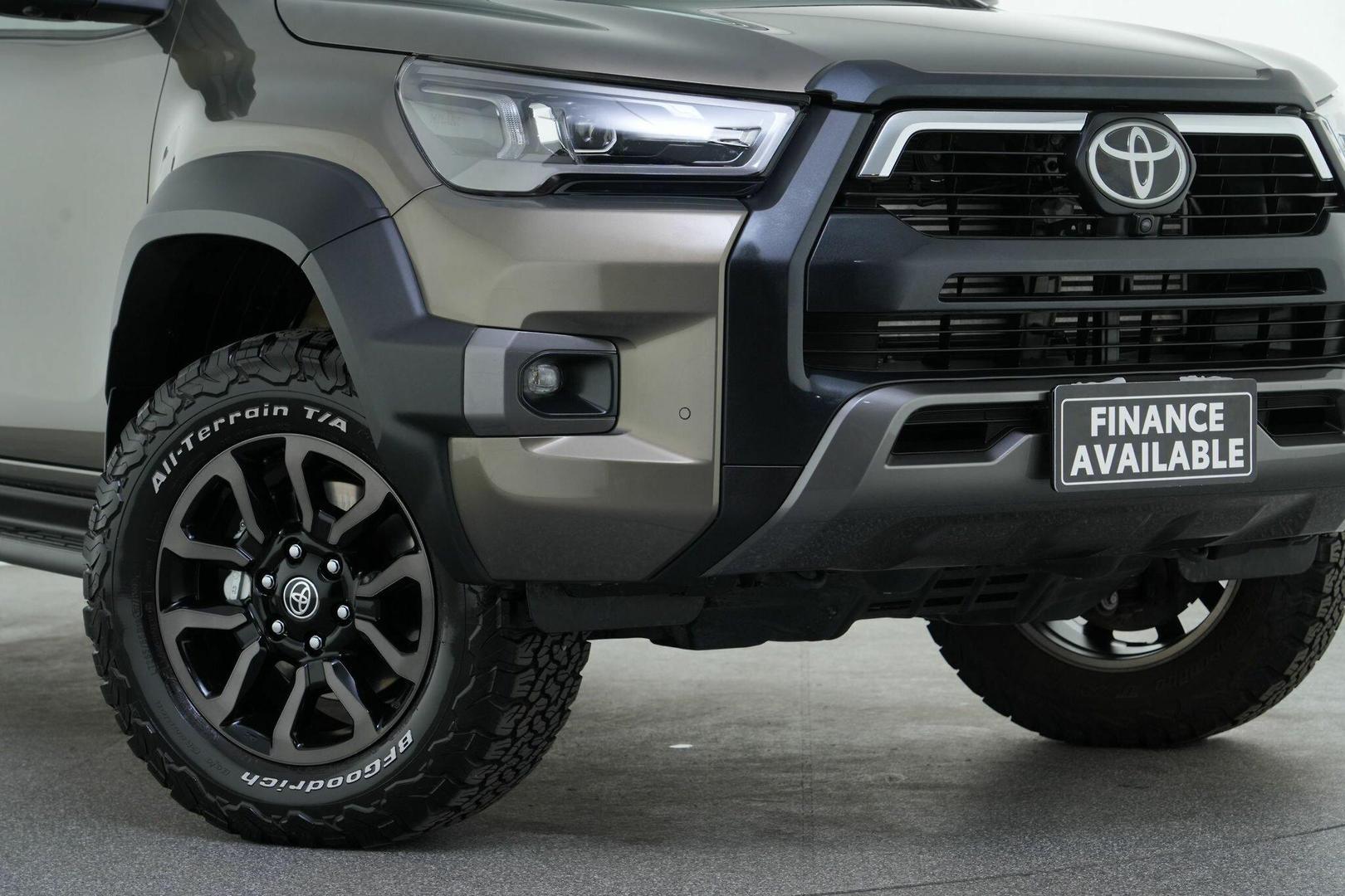 2024 Toyota Hilux Rogue in Bronze