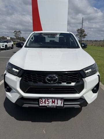 2024 Toyota Hilux SR5 in White