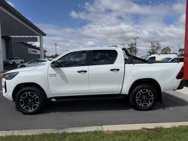 2024 Toyota Hilux SR5 in White