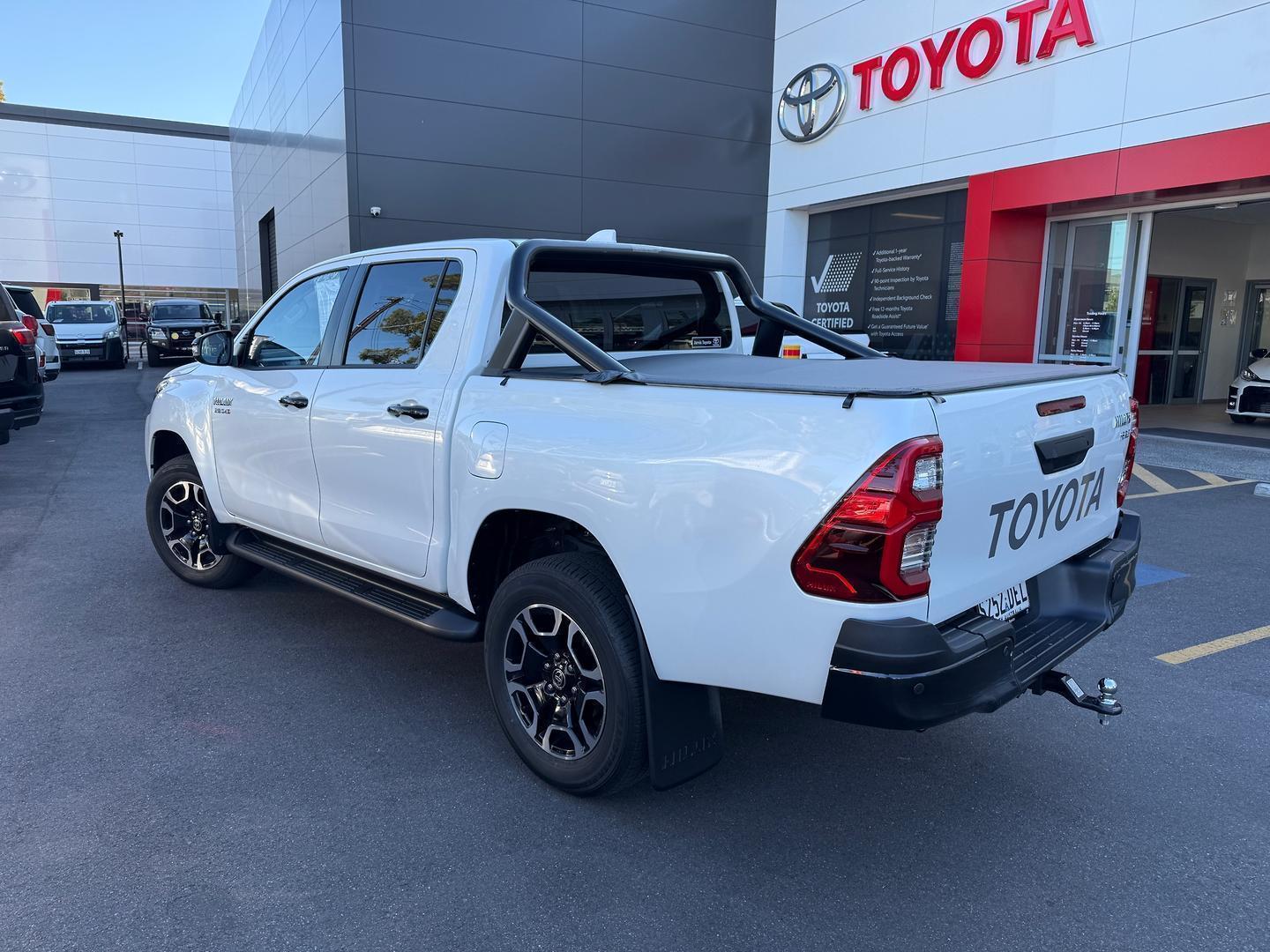 2024 Toyota Hilux SR5 in White