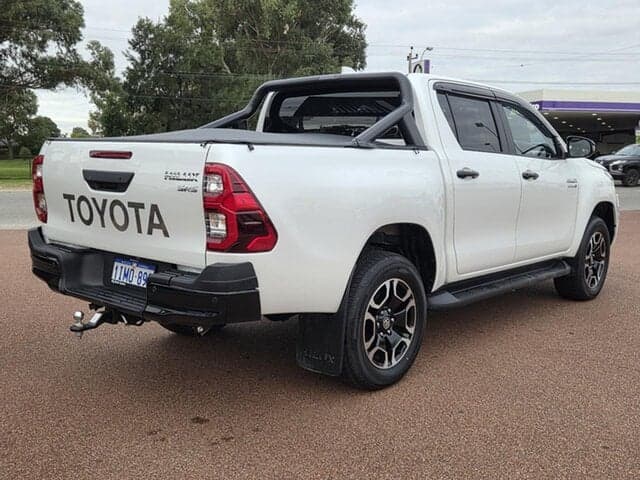 2024 Toyota Hilux SR5 in White