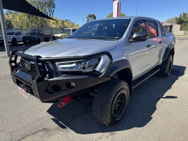 2024 Toyota Hilux Rogue in Silver