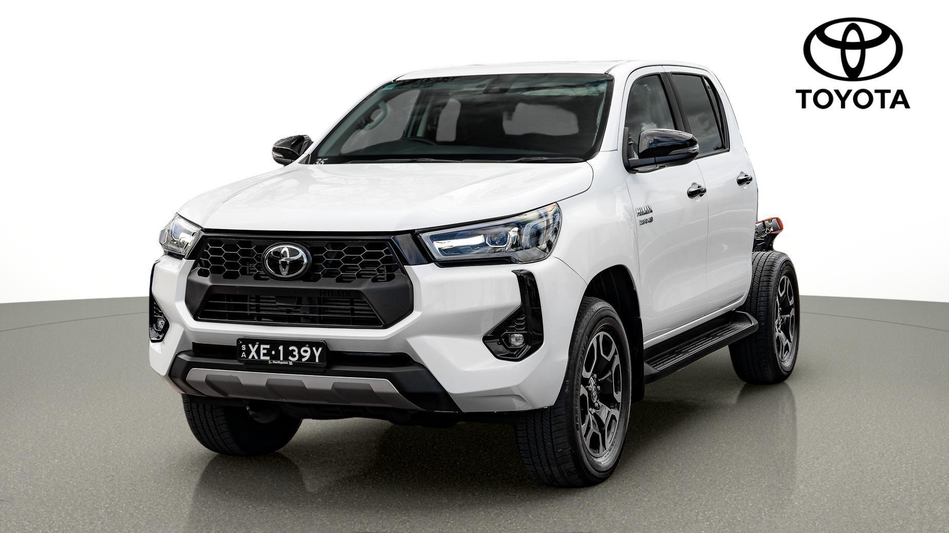 2024 Toyota Hilux SR5 in White