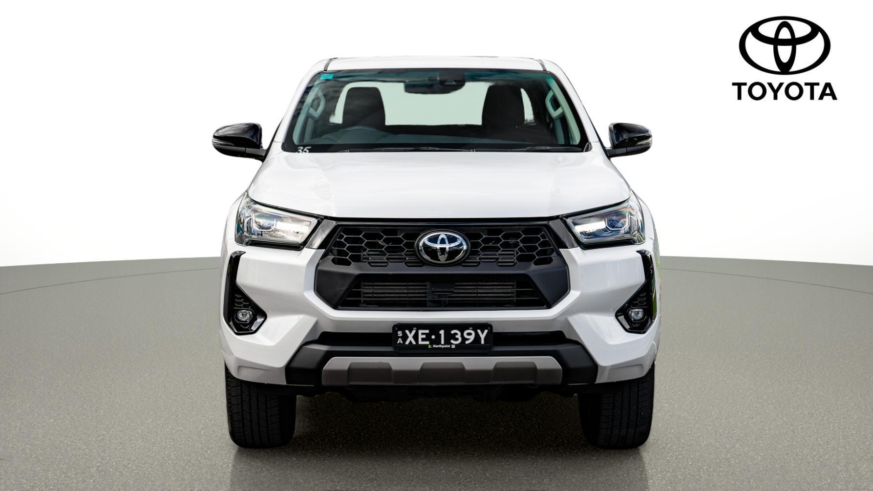 2024 Toyota Hilux SR5 in White