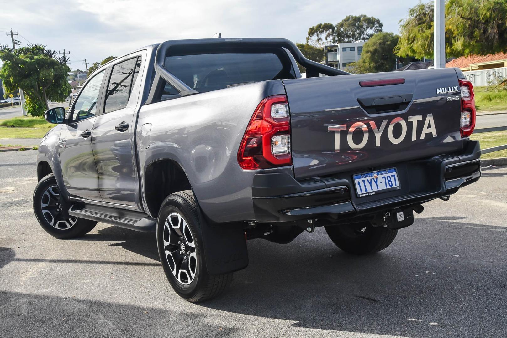 2024 Toyota Hilux SR5 in Silver
