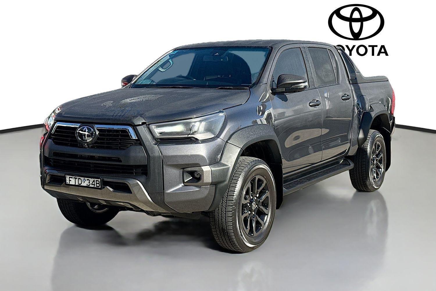 2025 Toyota Hilux Rogue in Silver