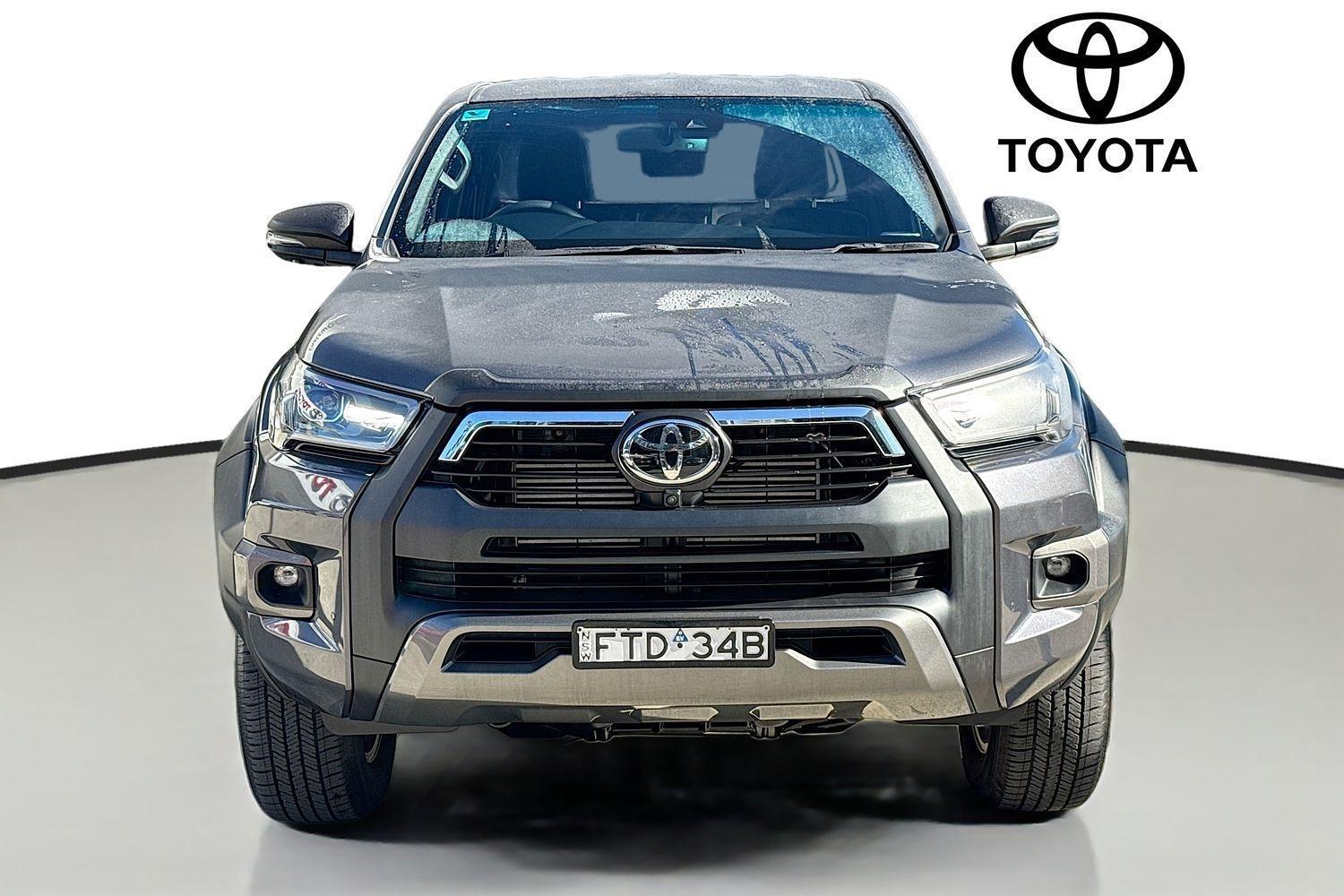 2025 Toyota Hilux Rogue in Silver