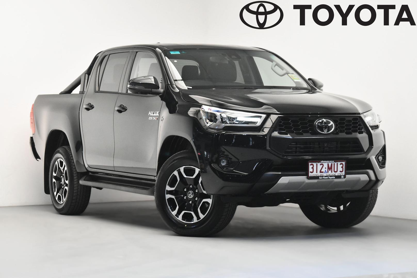2025 Toyota Hilux SR5 in Black