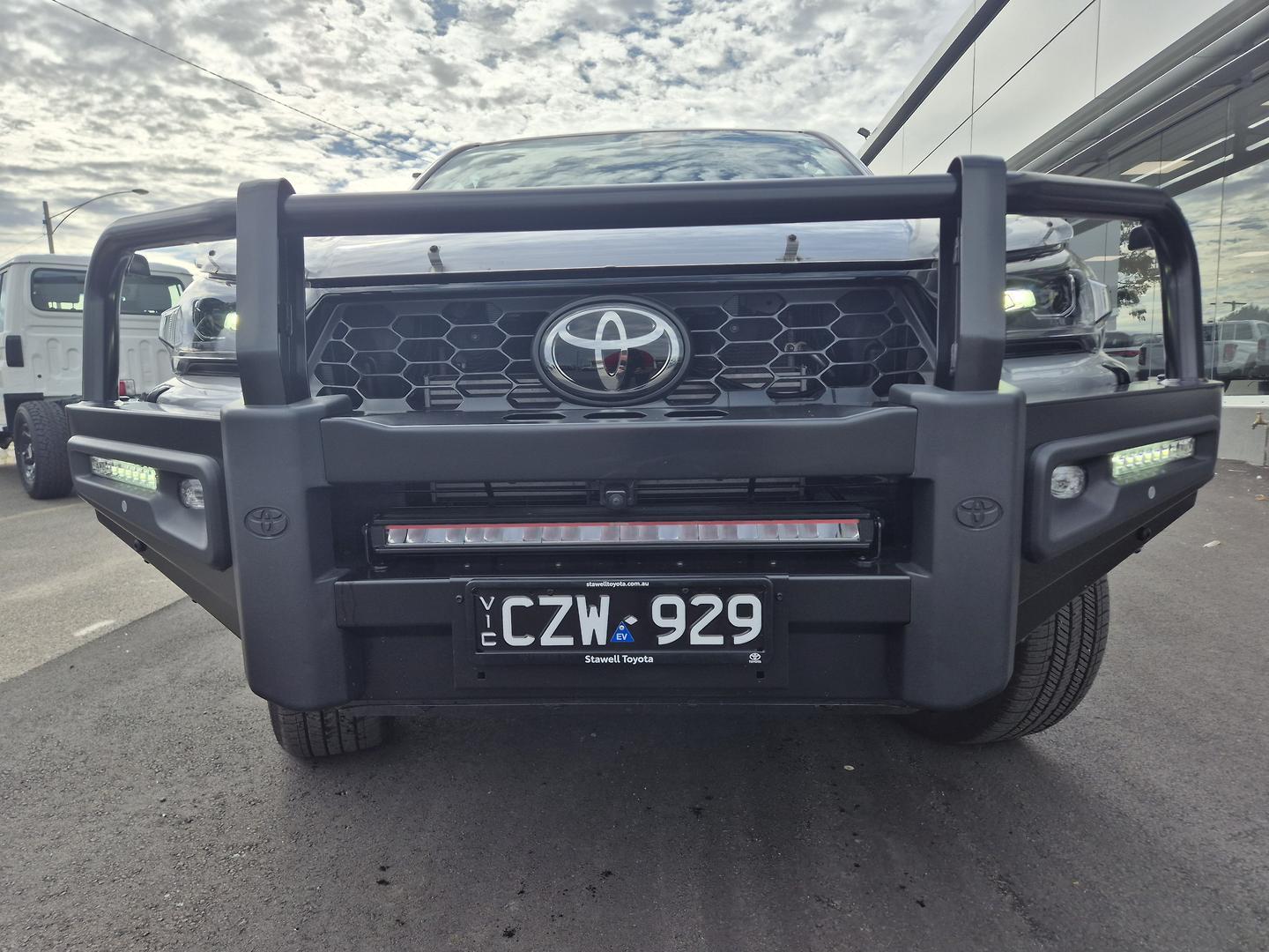 2024 Toyota Hilux SR5 in Silver