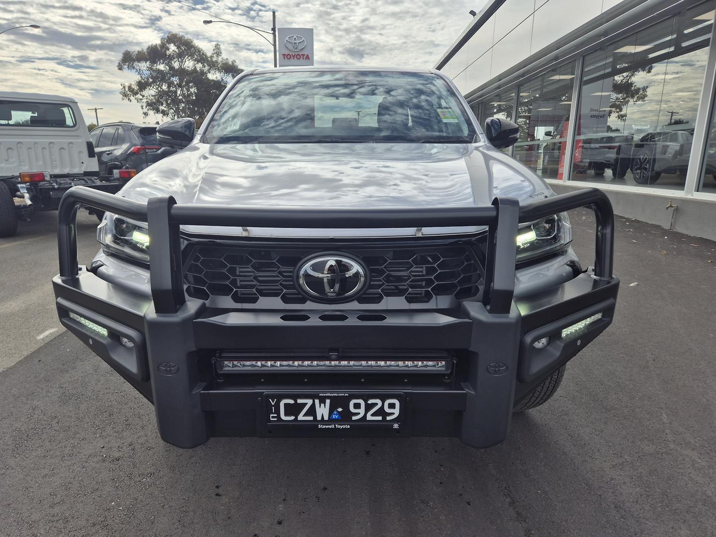 2024 Toyota Hilux SR5 in Silver
