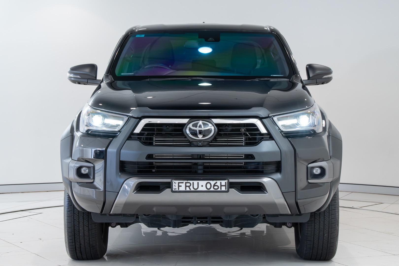 2025 Toyota Hilux Rogue in Black