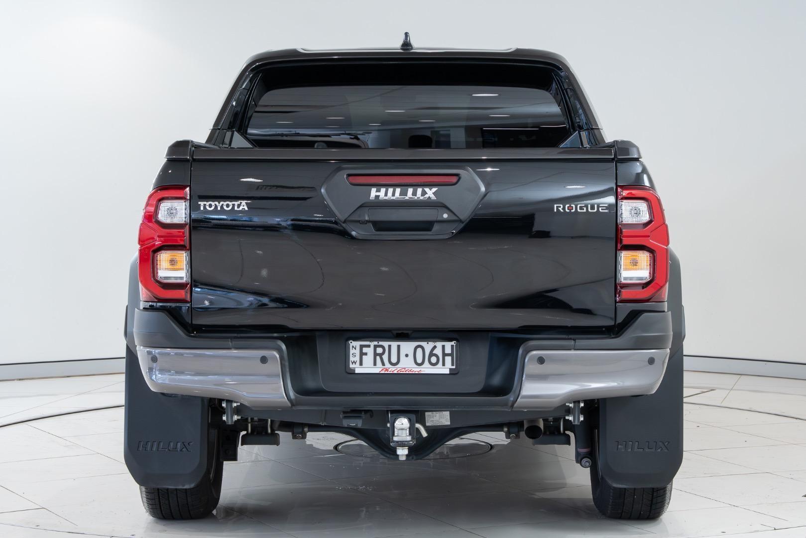 2025 Toyota Hilux Rogue in Black