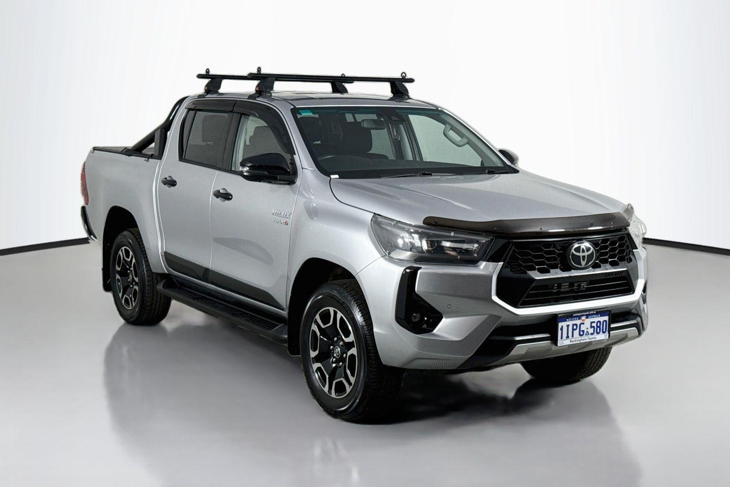 2024 Toyota Hilux SR5 in Silver