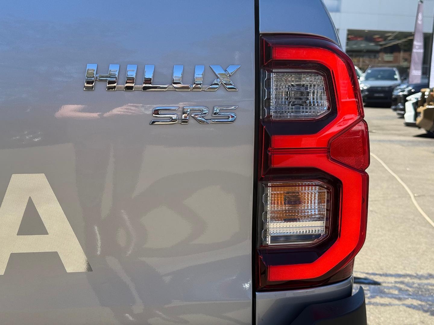 2025 Toyota Hilux SR5 in Silver