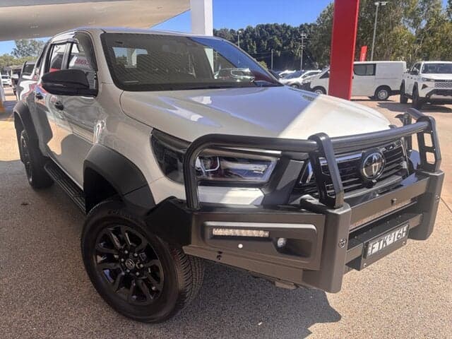 2025 Toyota Hilux Rogue in White