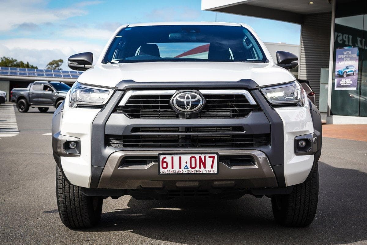 2025 Toyota Hilux Rogue in White
