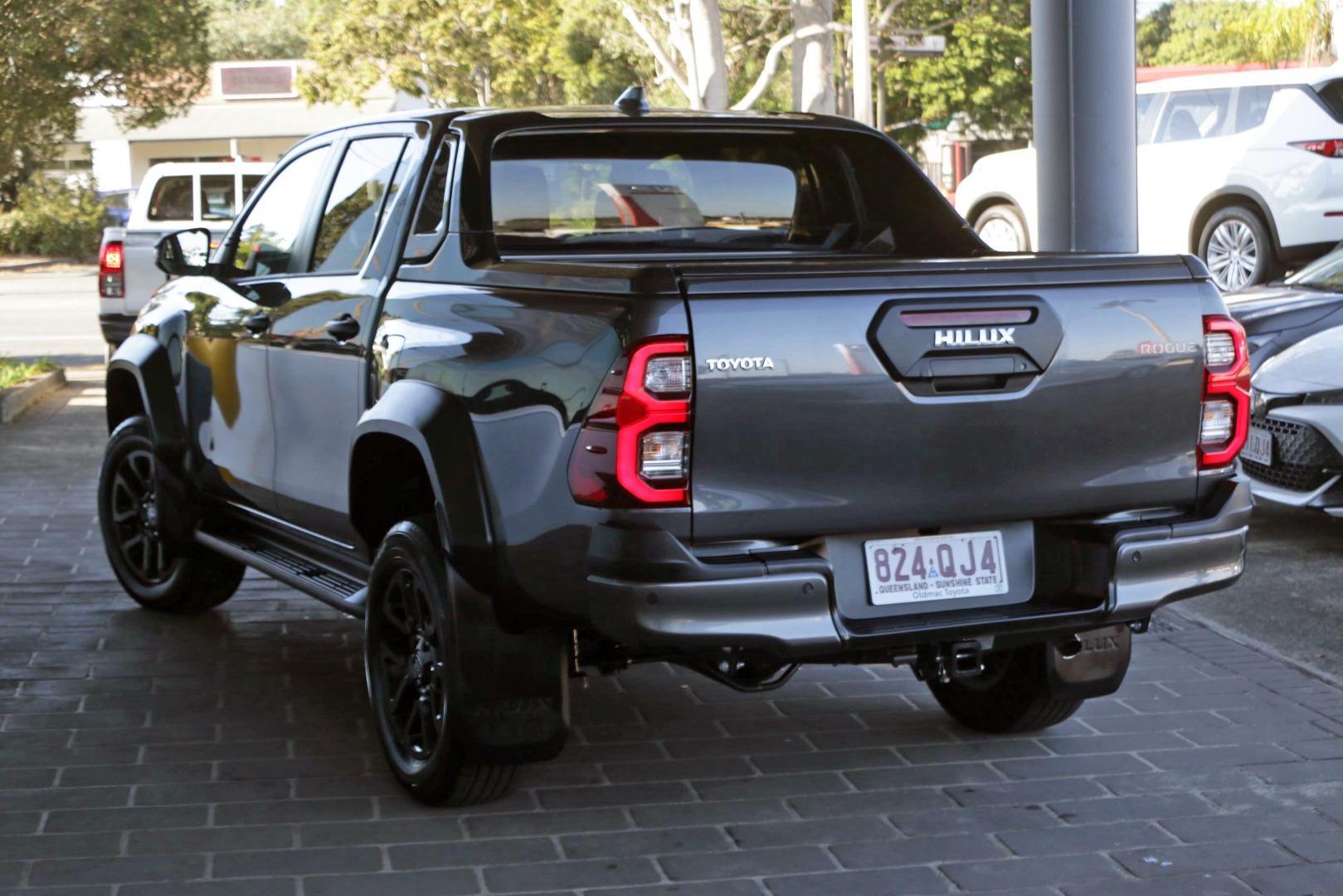 2025 Toyota Hilux Rogue in Silver