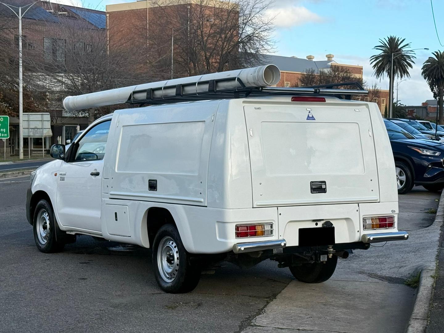 2014 Toyota Hilux Workmate in White