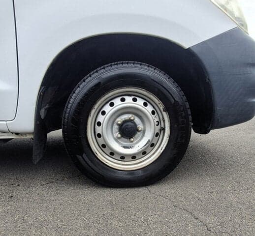 2010 Toyota Hilux Workmate in White