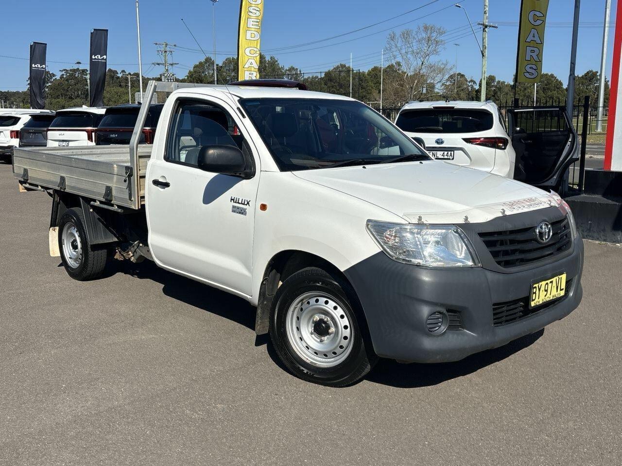 2014 Toyota Hilux Workmate in White