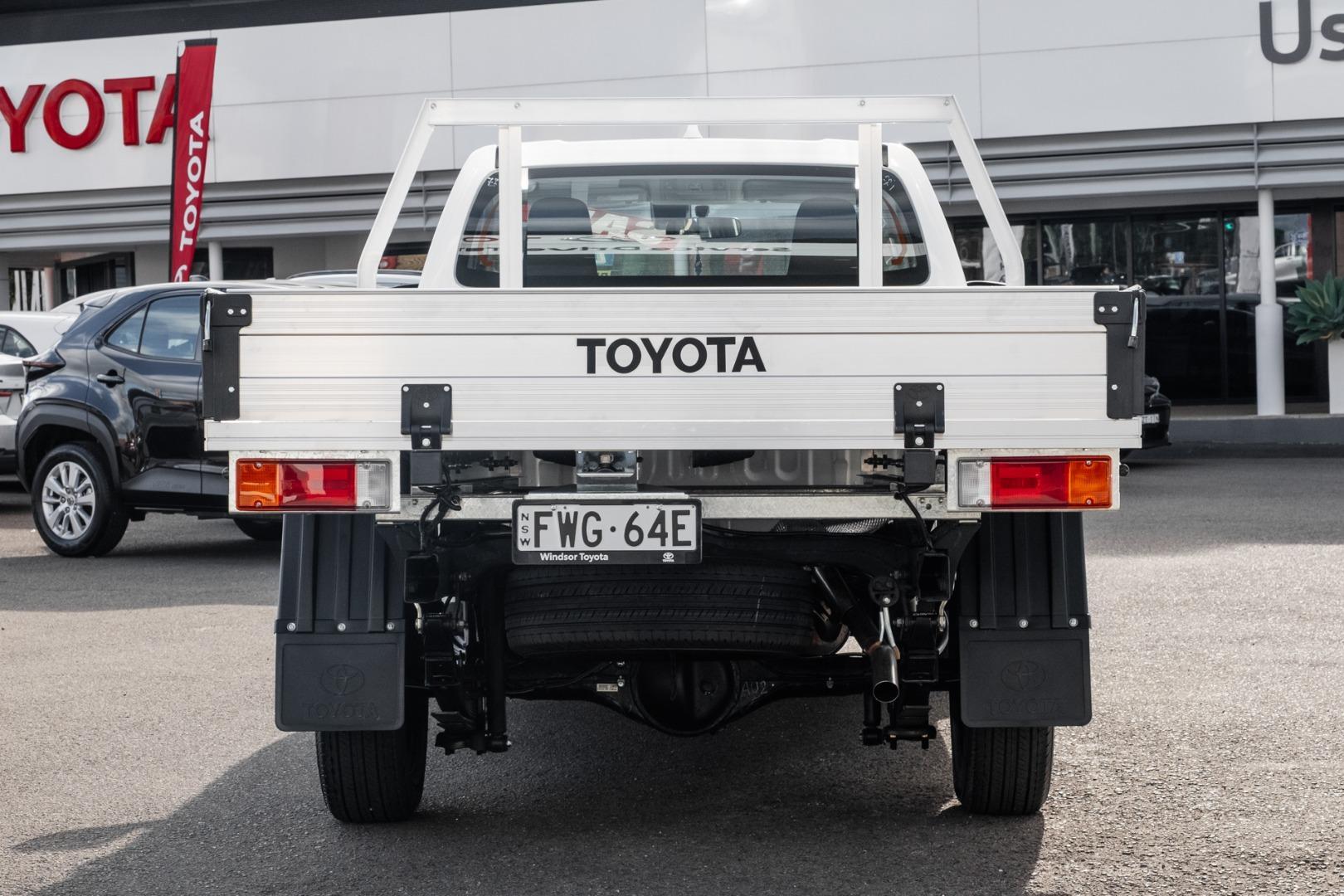 2025 Toyota Hilux Workmate in White