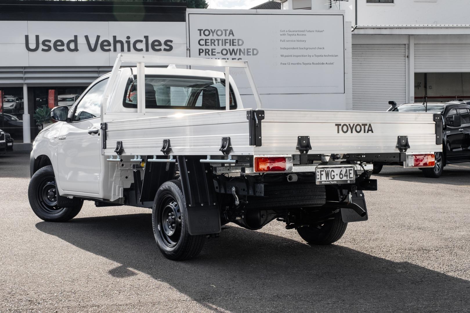 2025 Toyota Hilux Workmate in White