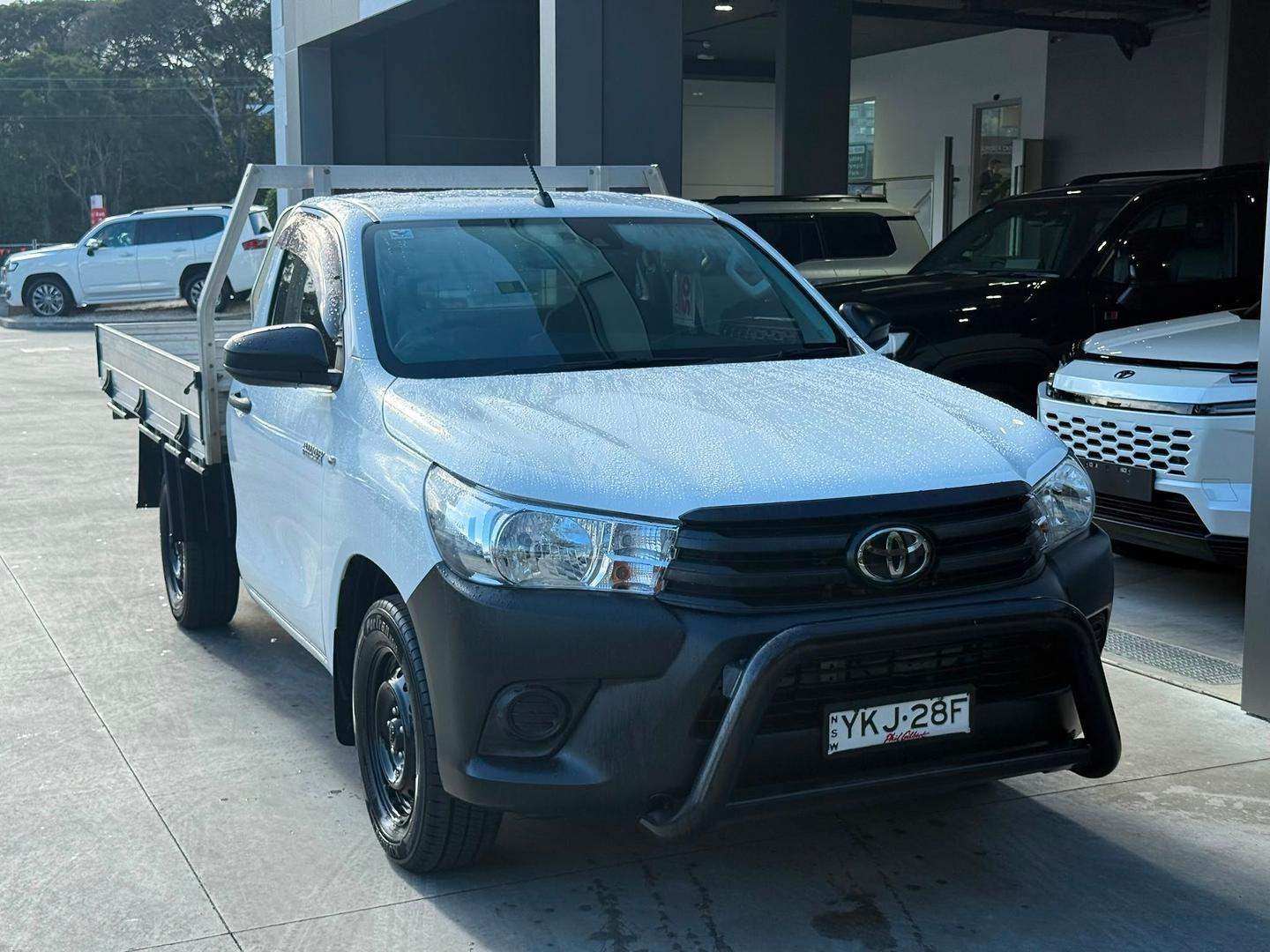 2020 Toyota Hilux Workmate in White