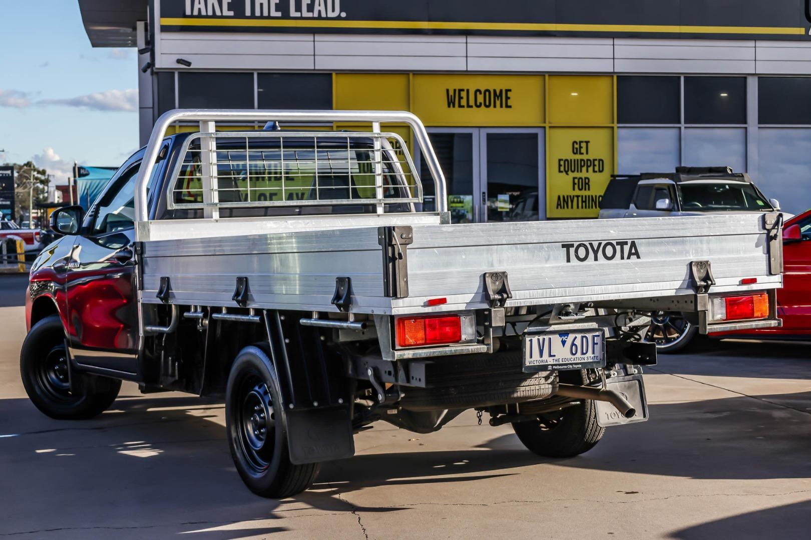 2022 Toyota Hilux Workmate in Silver