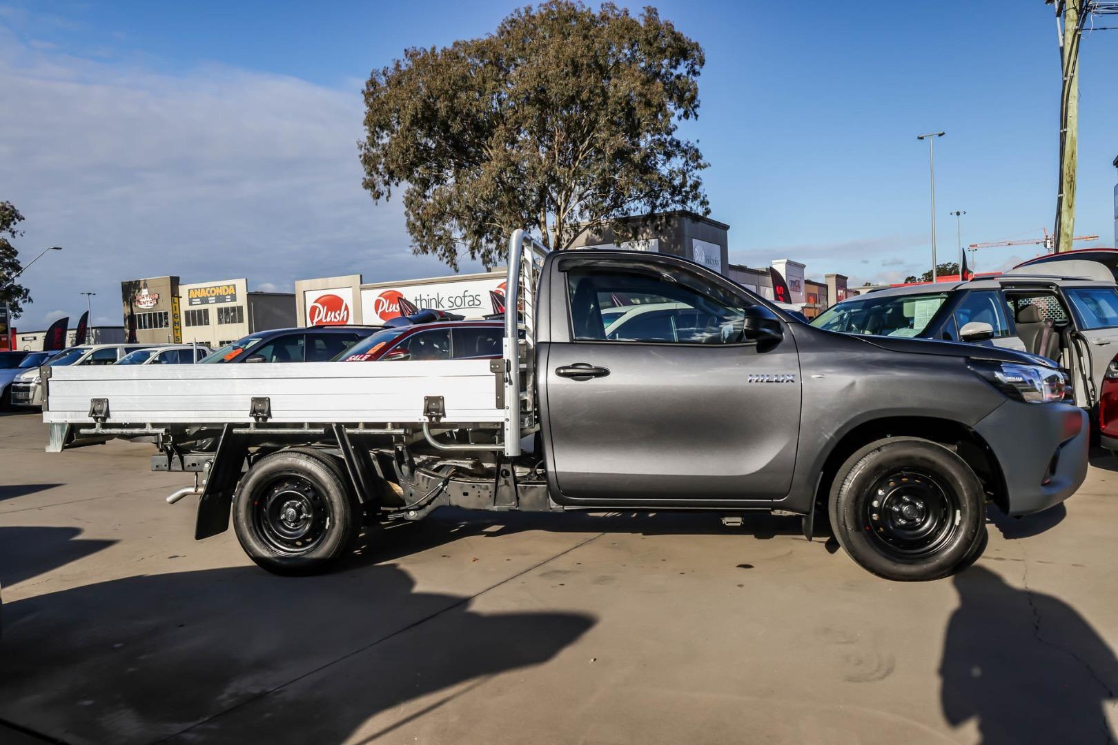 2022 Toyota Hilux Workmate in Silver