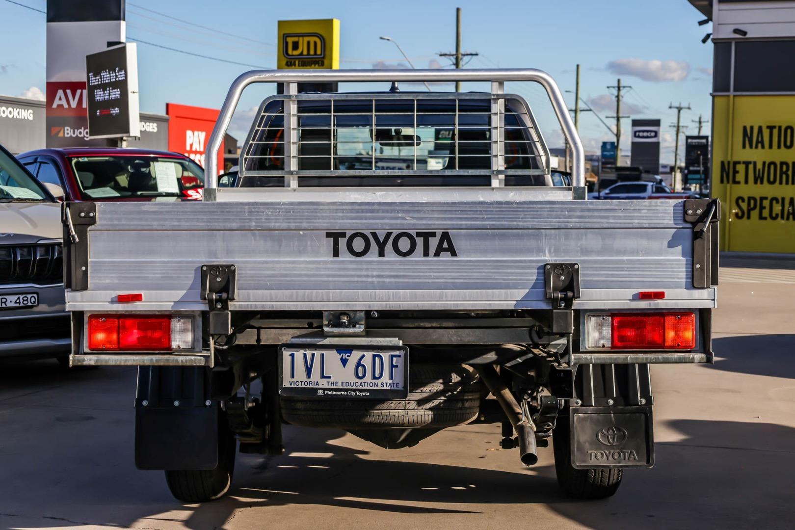 2022 Toyota Hilux Workmate in Silver