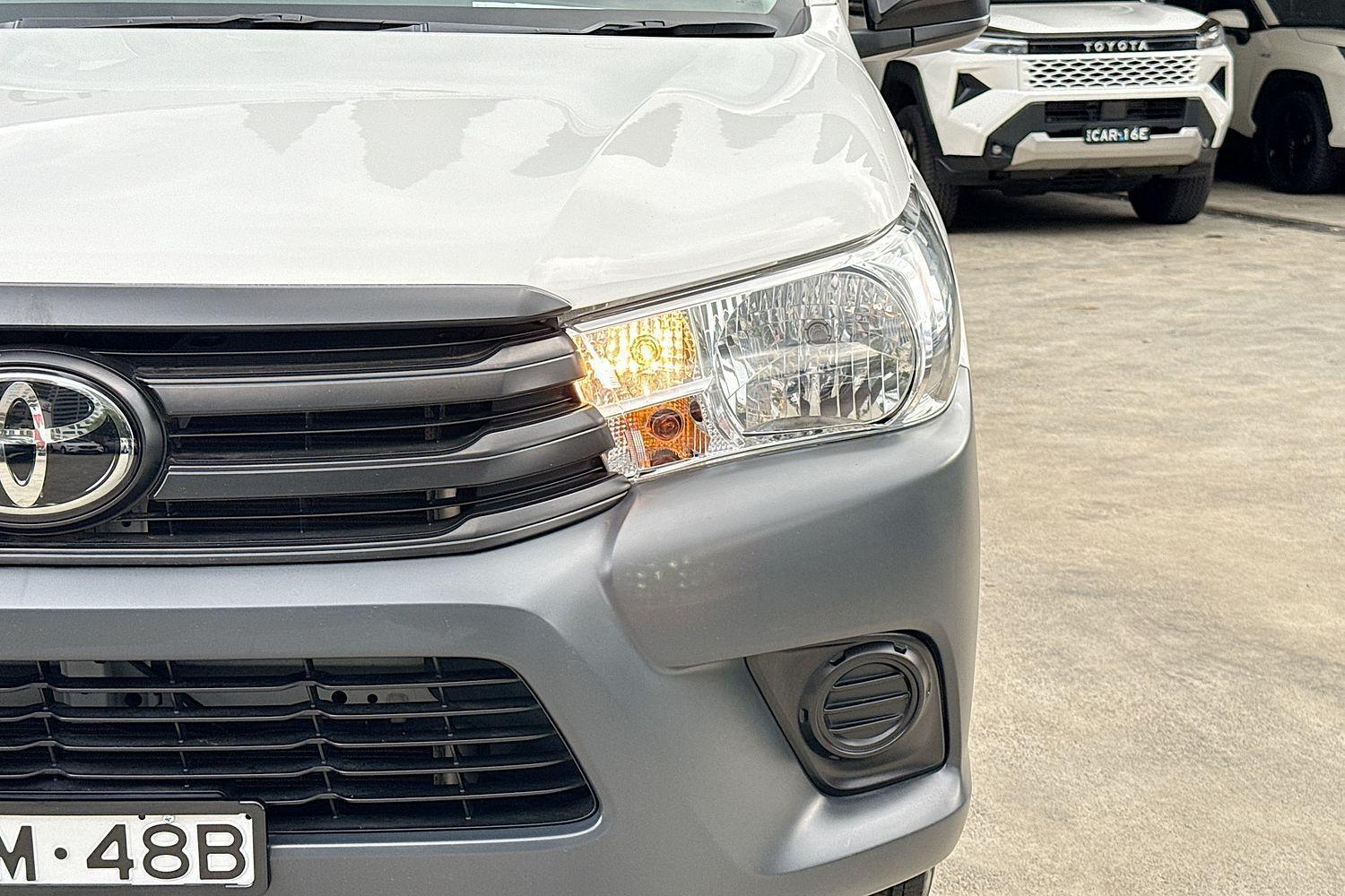 2020 Toyota Hilux Workmate in White