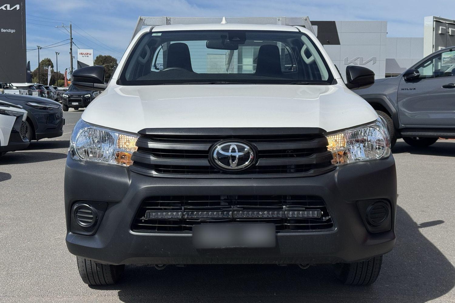 2025 Toyota Hilux Workmate in White