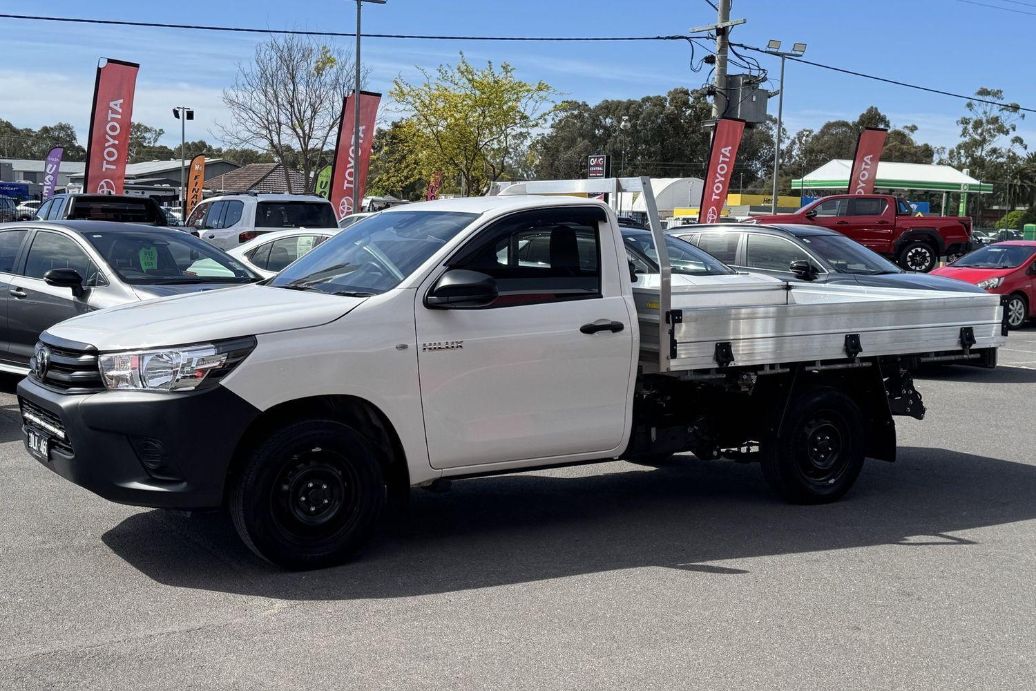 2025 Toyota Hilux Workmate in White