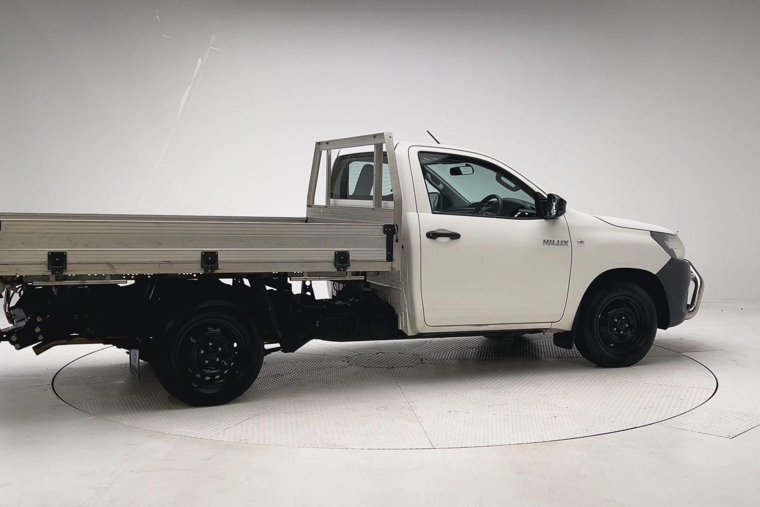 2015 Toyota Hilux Workmate in White