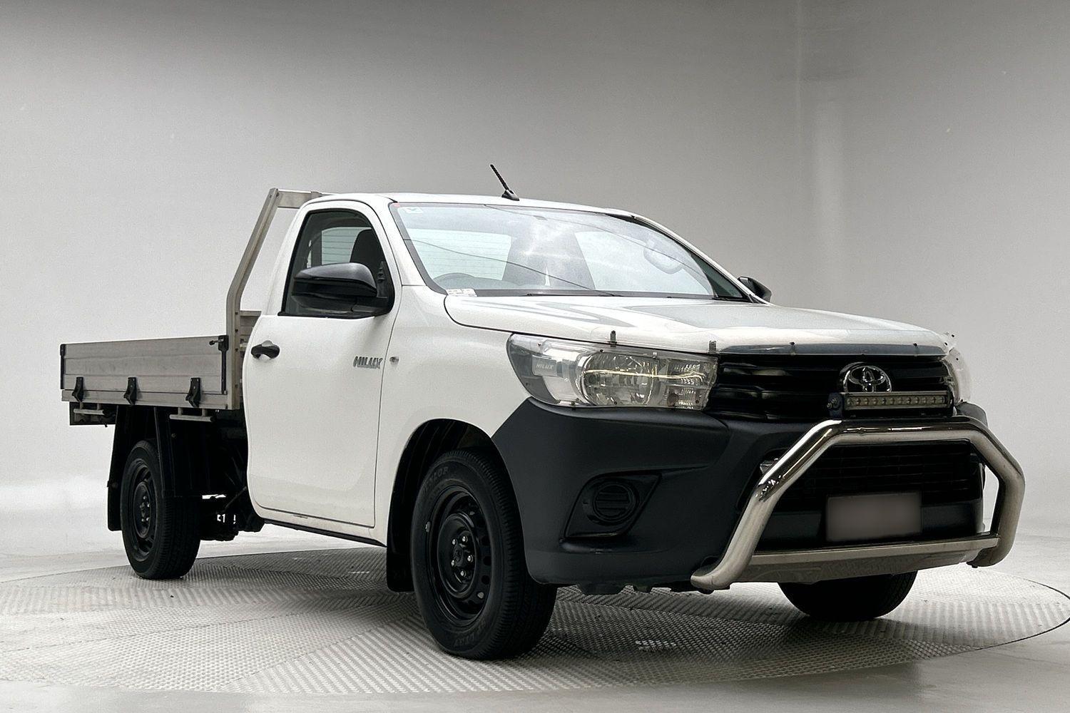 2015 Toyota Hilux Workmate in White
