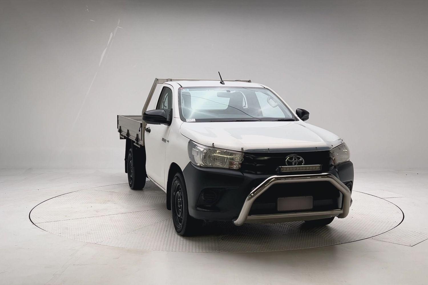 2015 Toyota Hilux Workmate in White