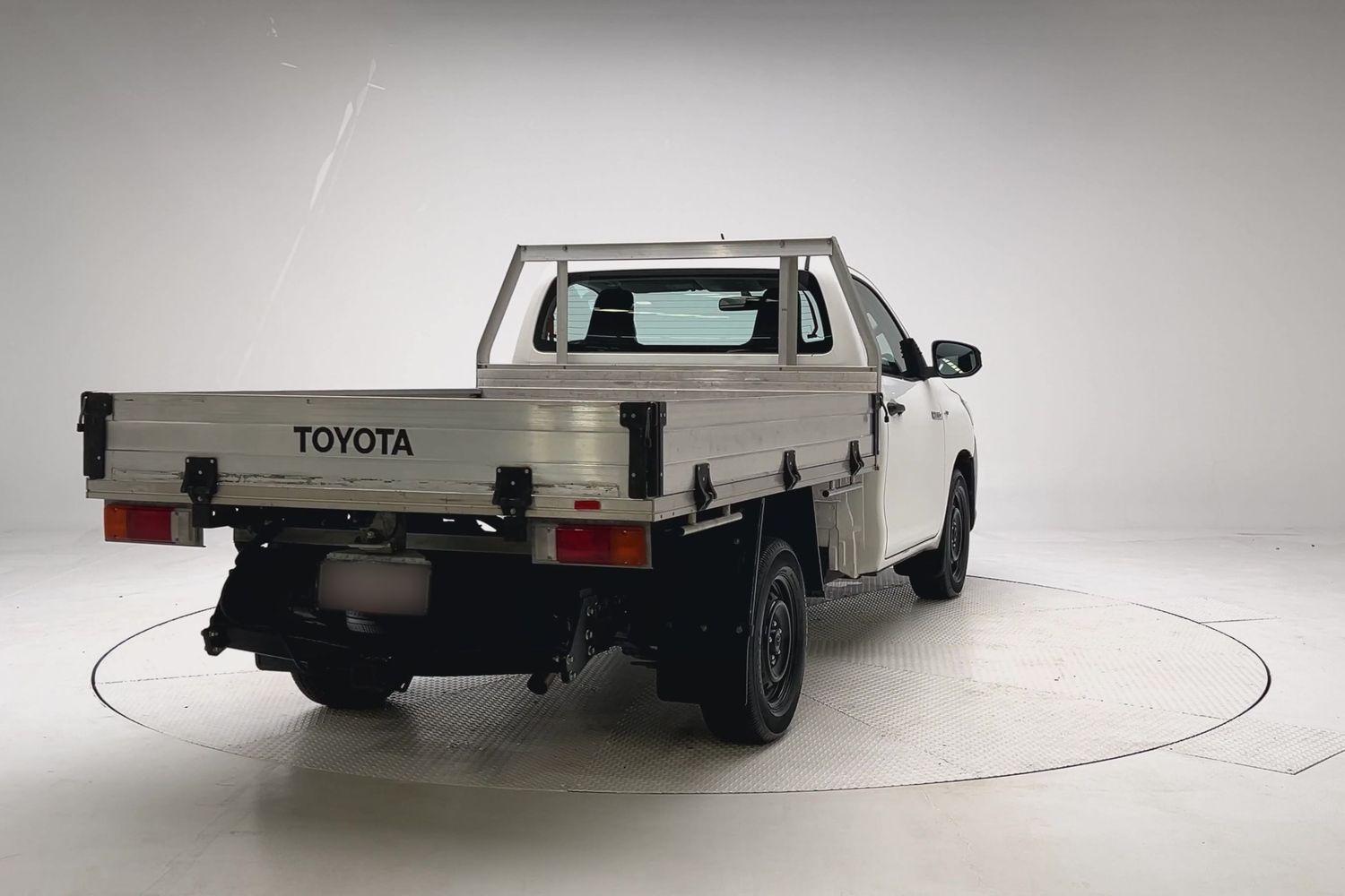 2015 Toyota Hilux Workmate in White