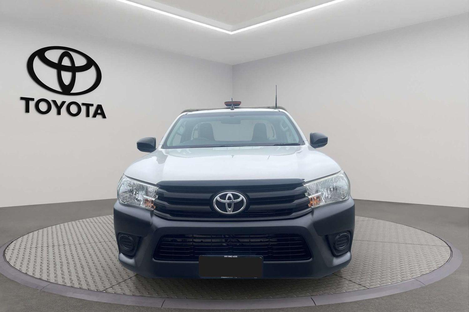 2016 Toyota Hilux Workmate in White