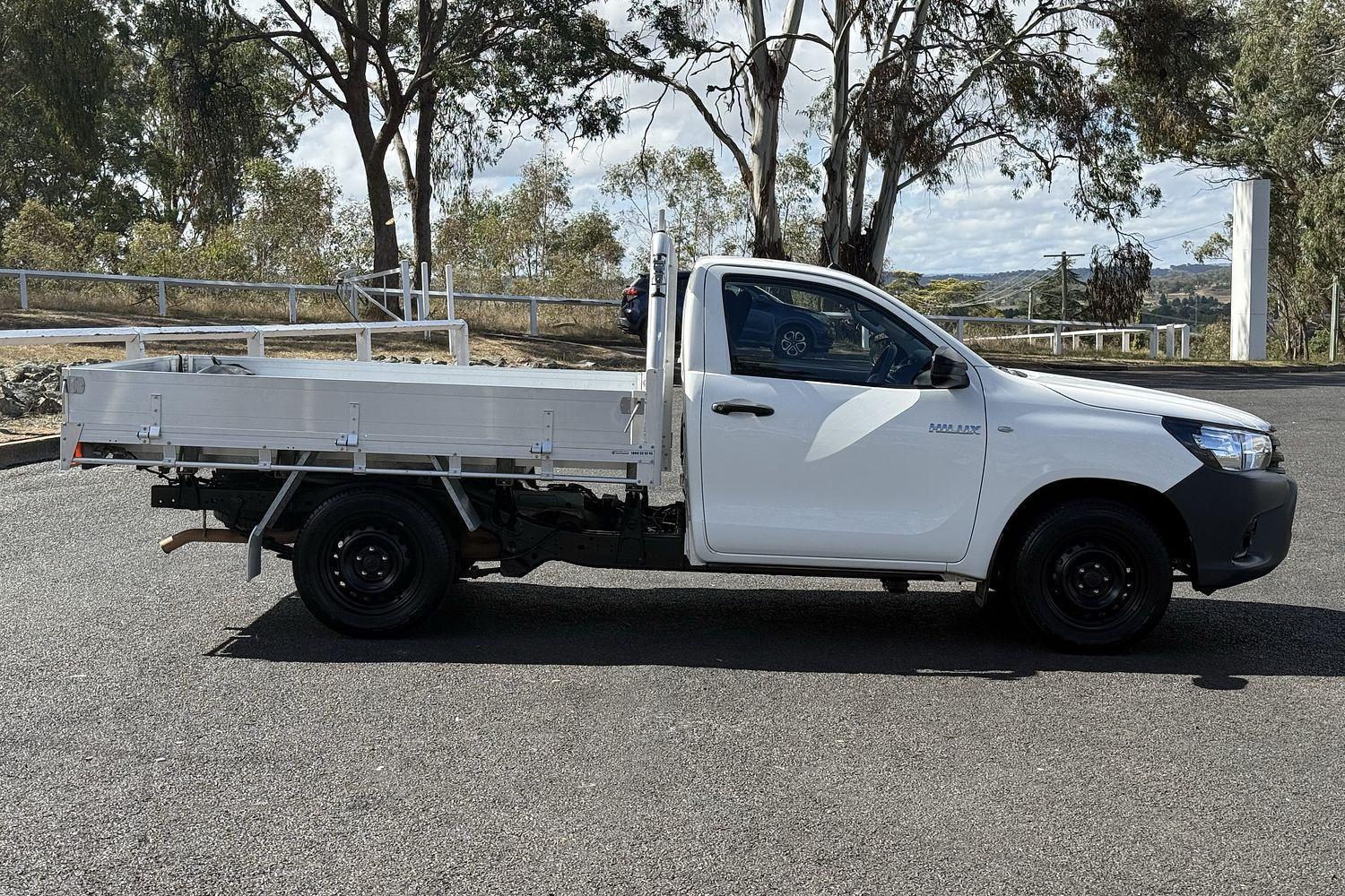 2018 Toyota Hilux Workmate in White