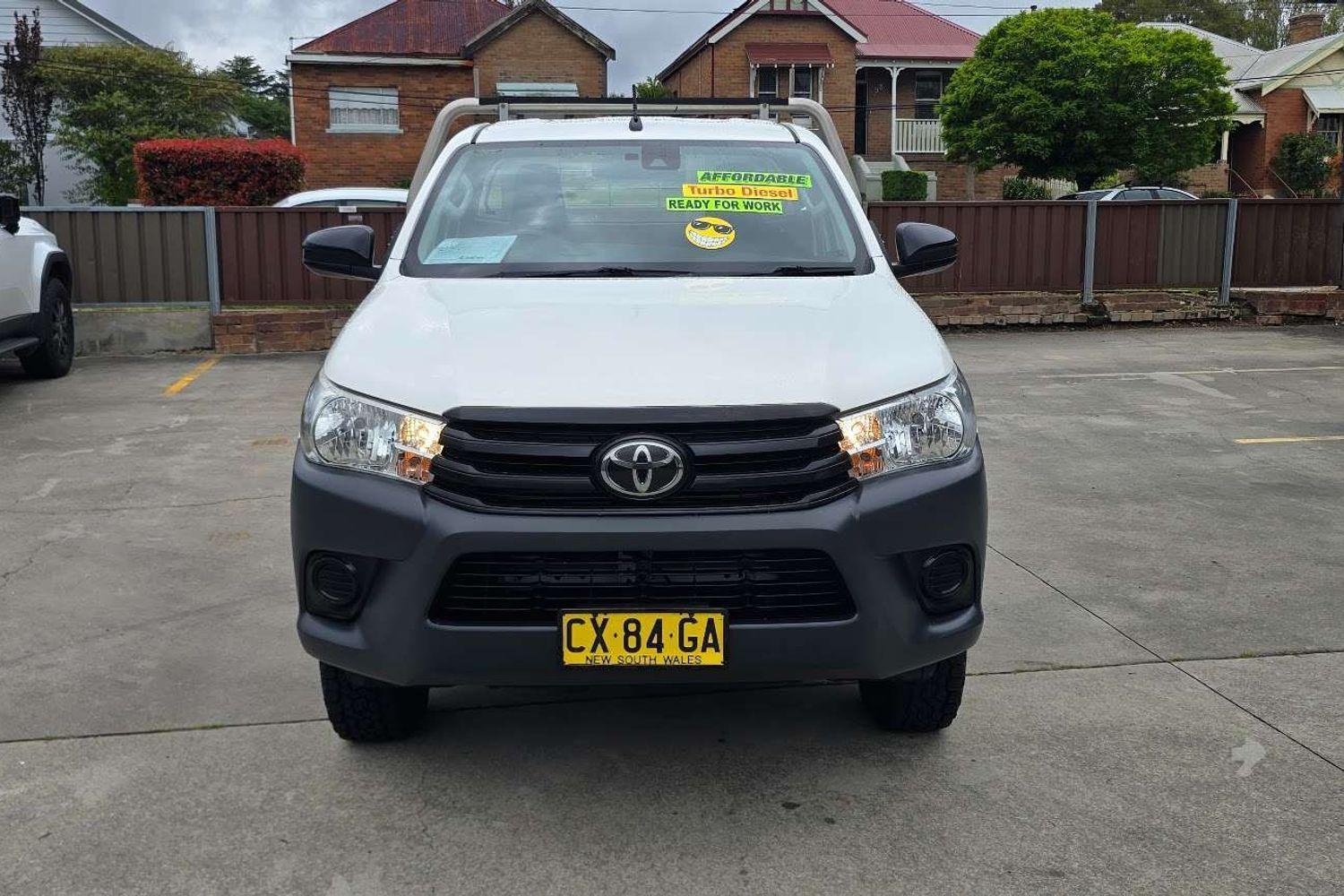 2020 Toyota Hilux Workmate in White