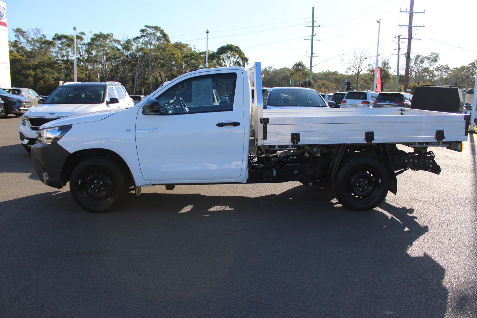 2019 Toyota Hilux Workmate in White