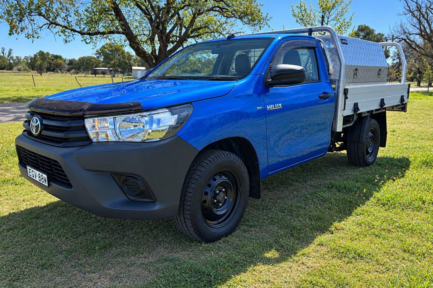 2019 Toyota Hilux Workmate in Blue