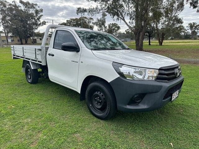 2017 Toyota Hilux Workmate in White