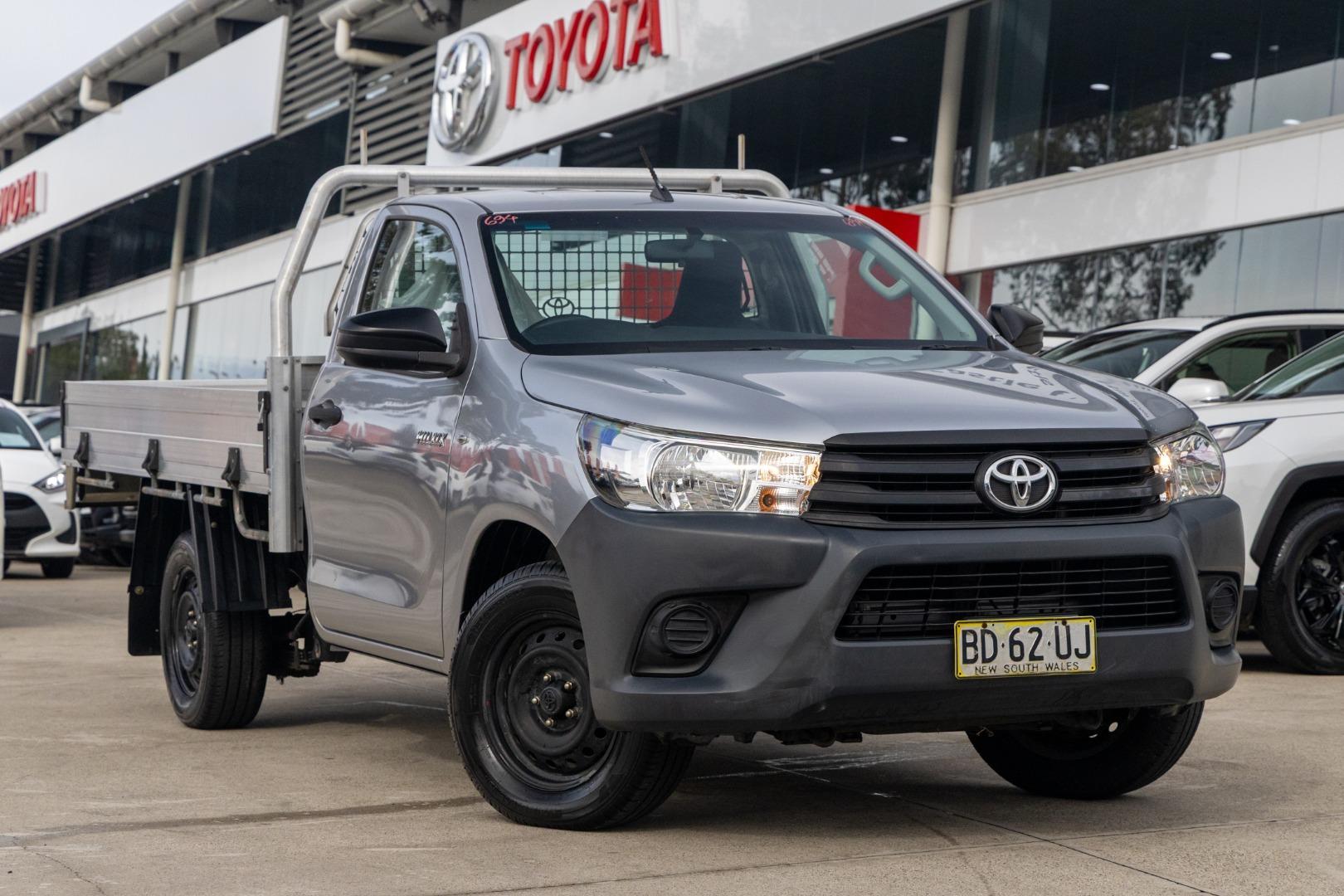 2016 Toyota Hilux Workmate in Silver