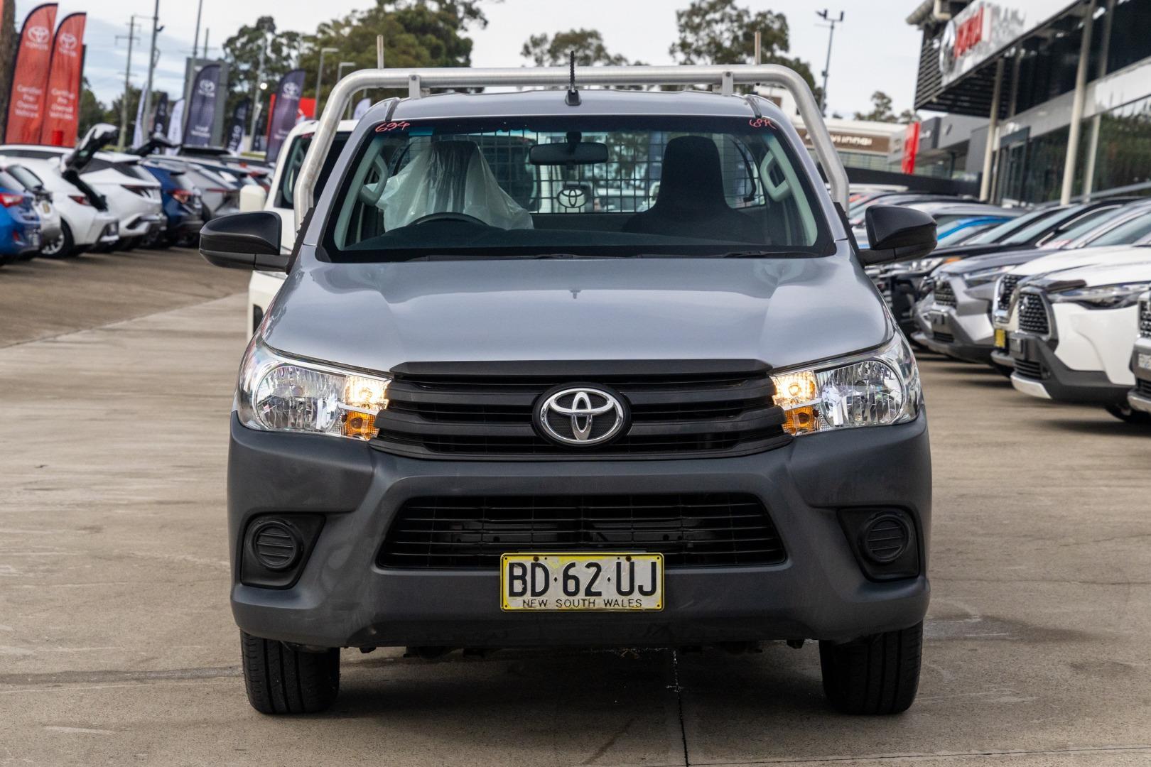 2016 Toyota Hilux Workmate in Silver