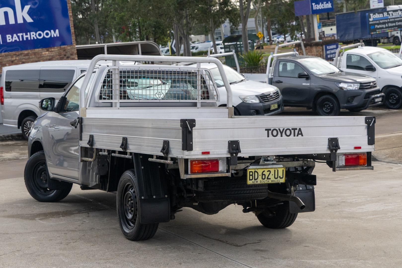 2016 Toyota Hilux Workmate in Silver
