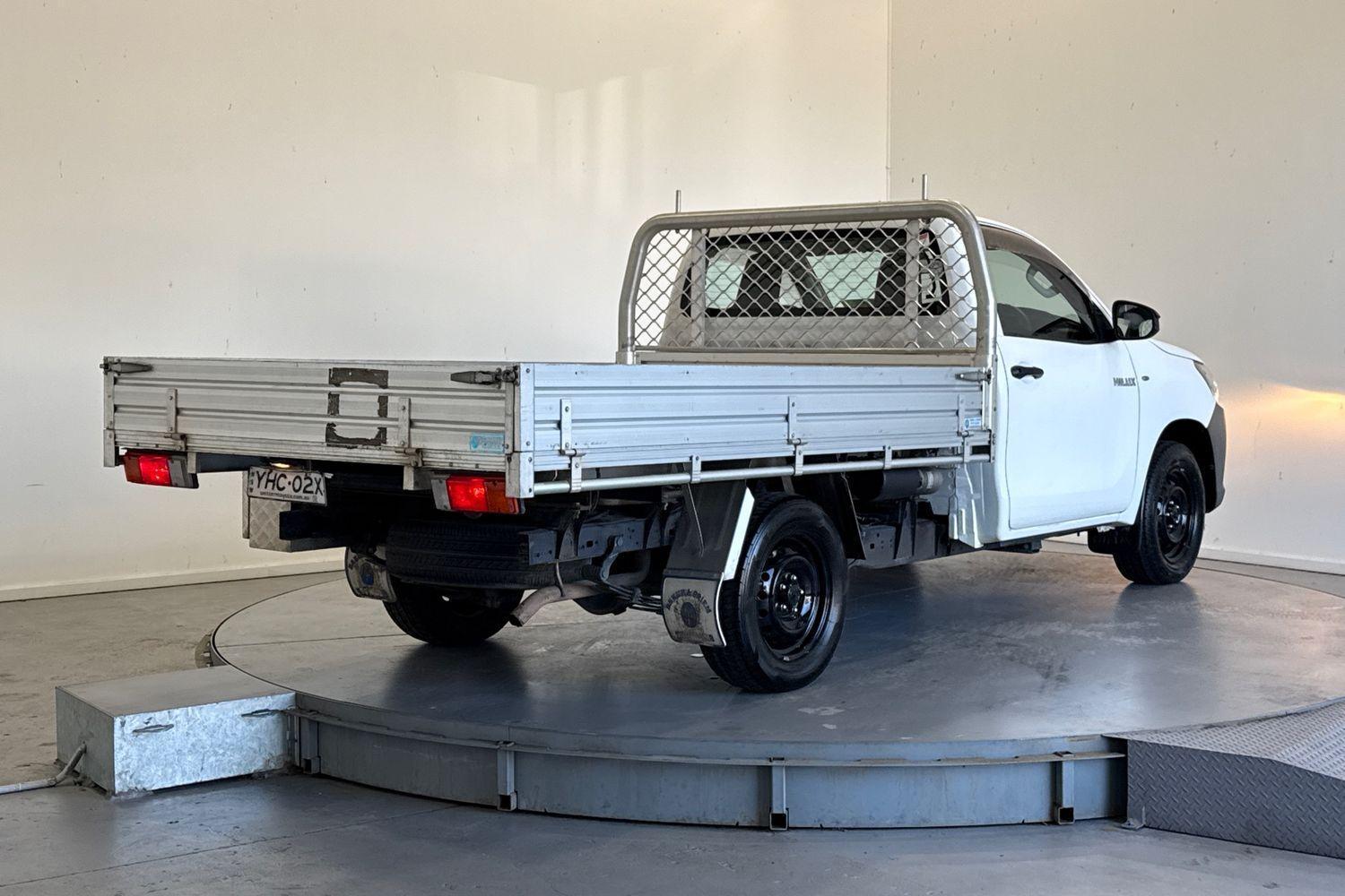 2016 Toyota Hilux Workmate in White