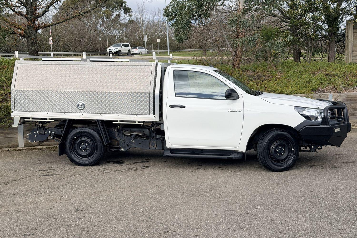 2019 Toyota Hilux Workmate in White