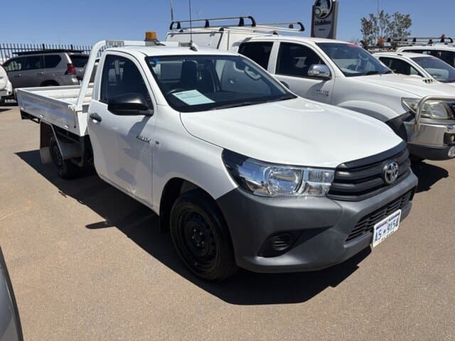2017 Toyota Hilux Workmate in White
